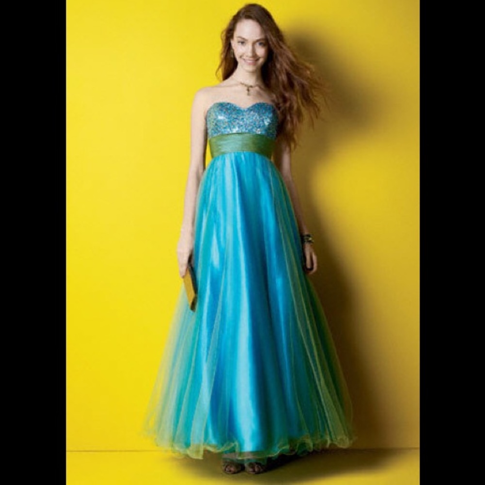 Prom Dress/ Ball Gown